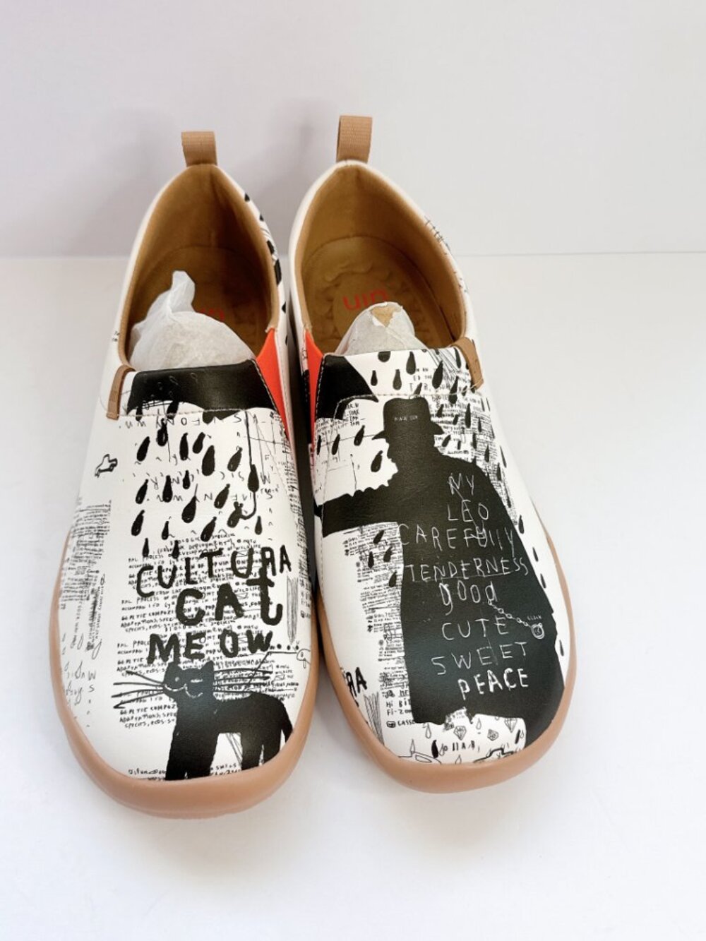 Men’s Size 11 UIN Man and Cat Art Travel Shoes Black White Slip On Loafer